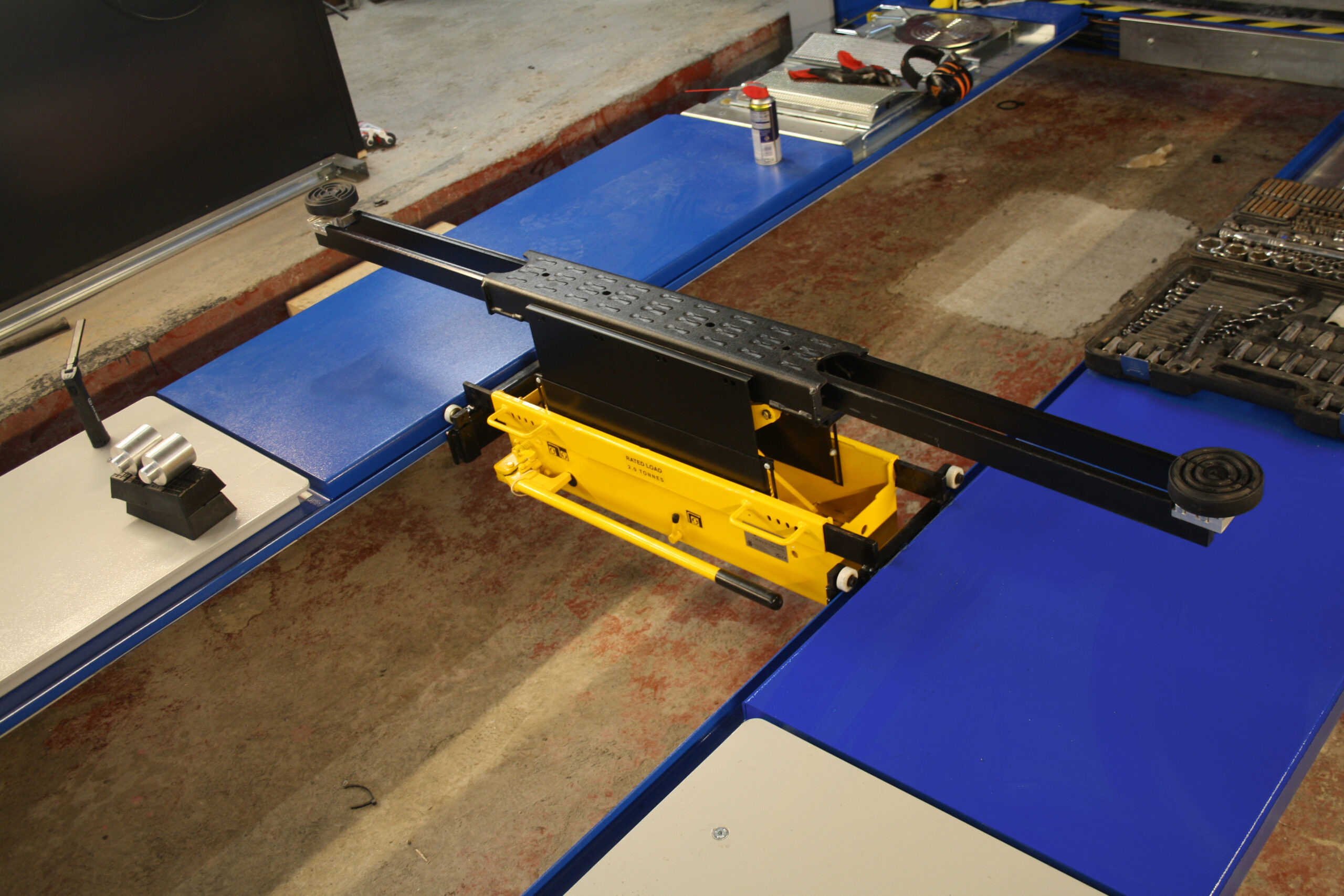 Class 4 MOT Jacking beam